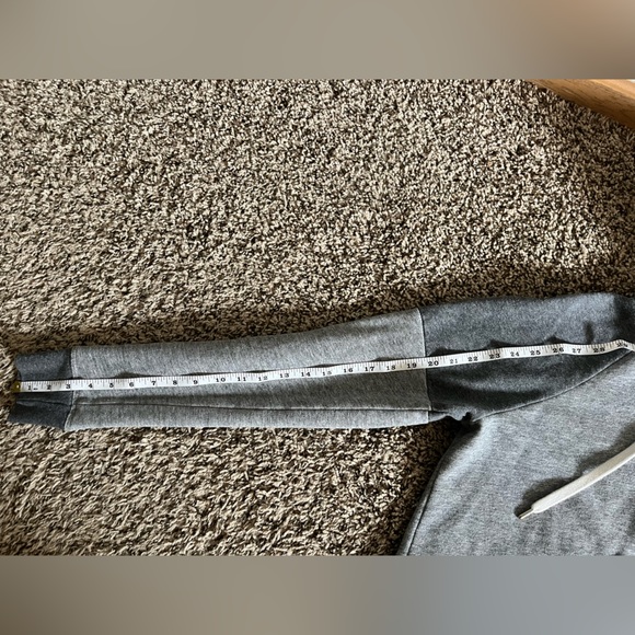 Abercrombie & Fitch zip up jacket - Picture 7 of 10